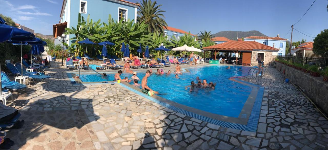 Blue Sky Hotel - Petra - Lesvos - Greece المظهر الخارجي الصورة
