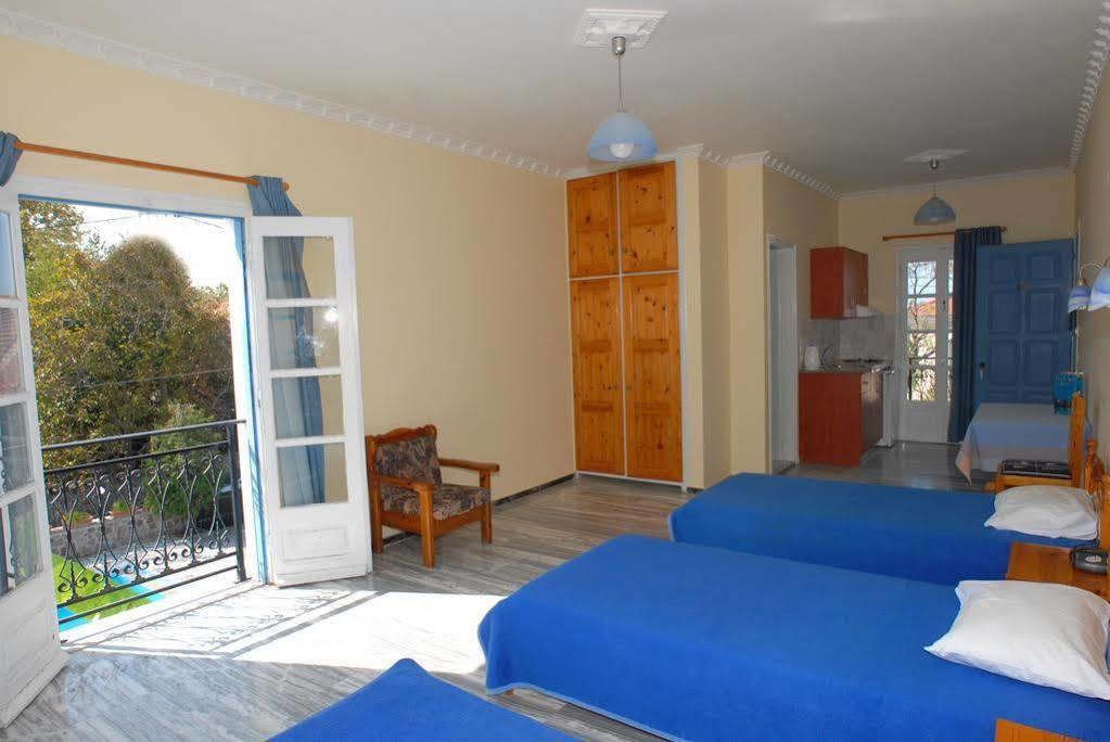 Blue Sky Hotel - Petra - Lesvos - Greece المظهر الخارجي الصورة